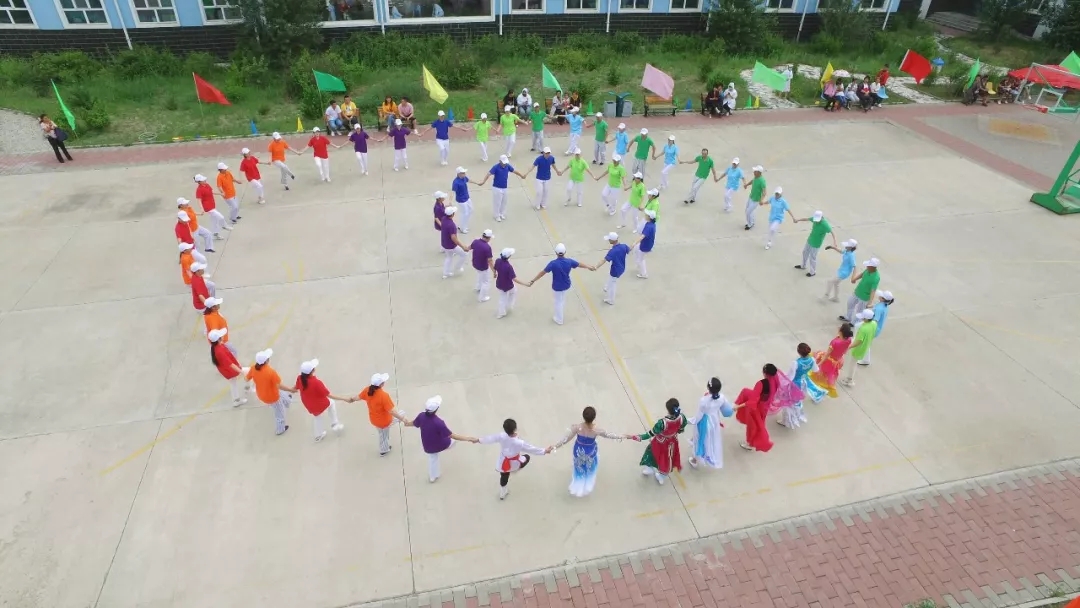 我们的运动会.webp (3).jpg
