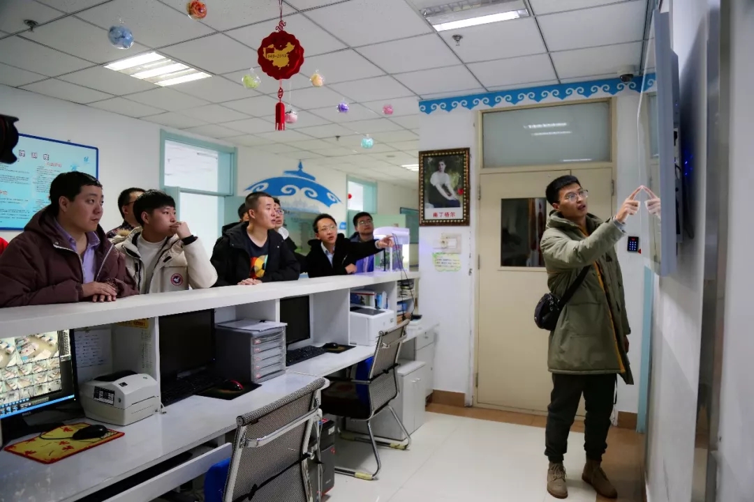 加强院际交流　促进共同发展.webp.jpg