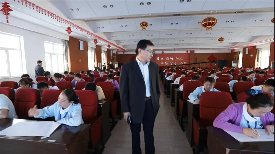 我院组织2019年度护理人员业务考试.webp (1).jpg