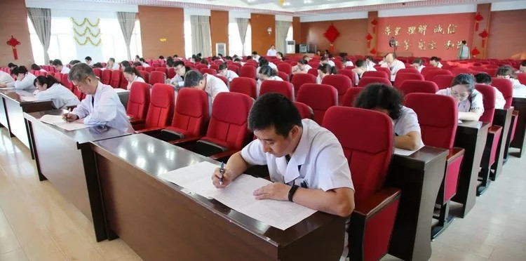 我院组织2017年度医疗业务考核2.webp.jpg