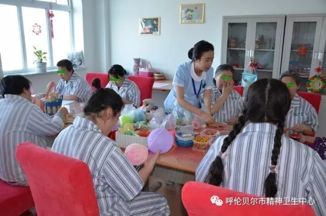 呼伦贝尔市精神卫生中心组织患者职业康复技能训练作品展示活动2.webp.jpg 呼伦贝尔市精神卫生中心组织患者职业康复技能训练作品展示活动2.webp.jpg