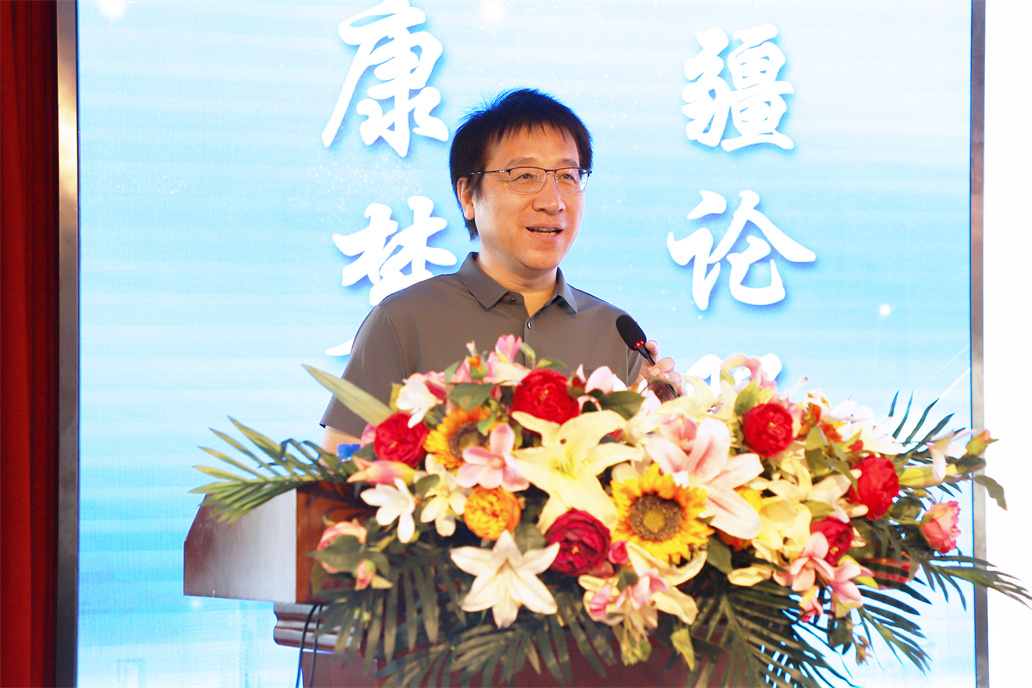 张斌.jpg